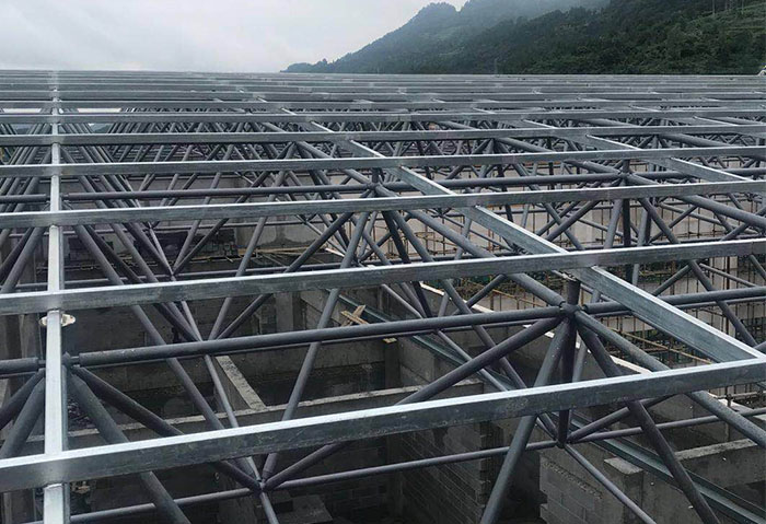 成都仁怀冠英学校艺体楼网架