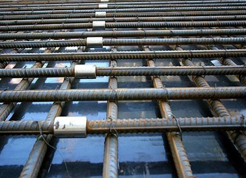 成都为什么建楼房时，要在钢筋上加一排小圆环？原来作用这么大